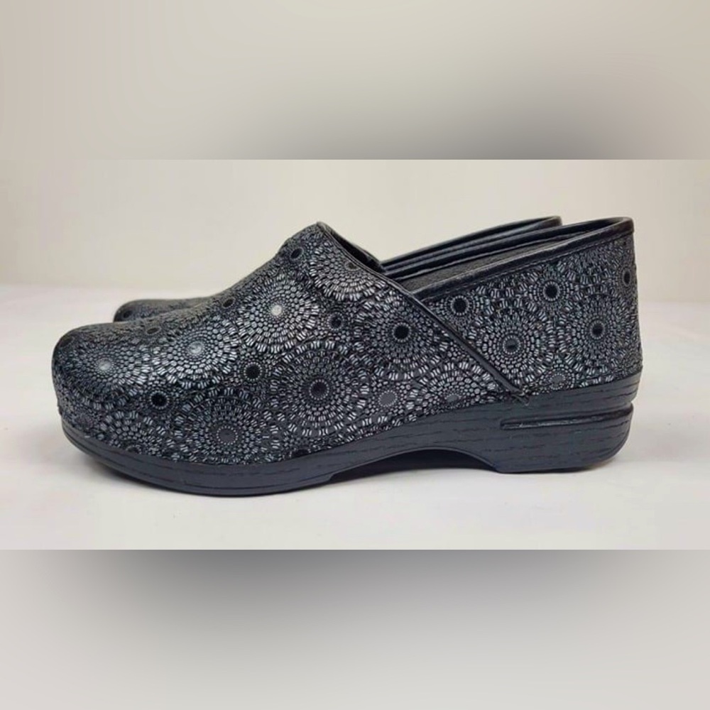 Dansko Black Etched, Iridescent Floral Patterned Clogs Size EU 42/US 11